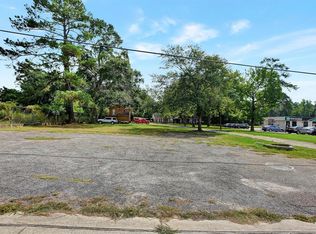 1302 N Frazier St, Conroe, TX 77301