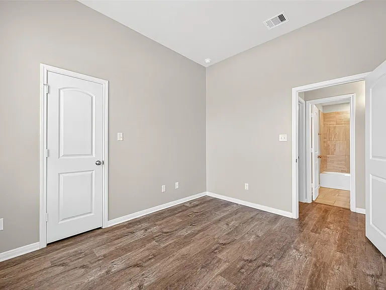 246 Brocks Ln — Photo 21