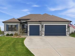 19415 W 201st Ter, Spring Hill, KS 66083