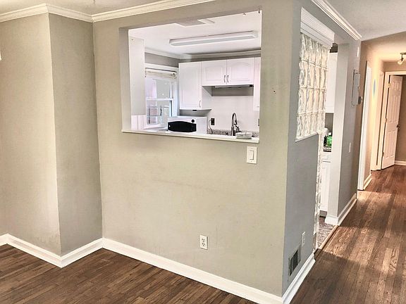 3rd image of 2977 Lookout Pl NE Unit 2