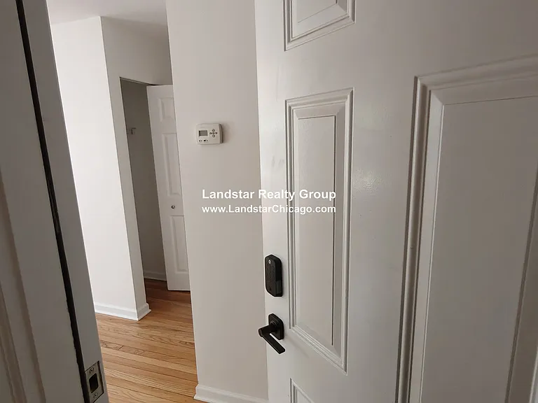 3741 W Argyle St #3 — Photo 4