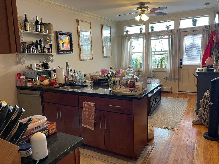 1107 Ocean Blvd — Photo 4