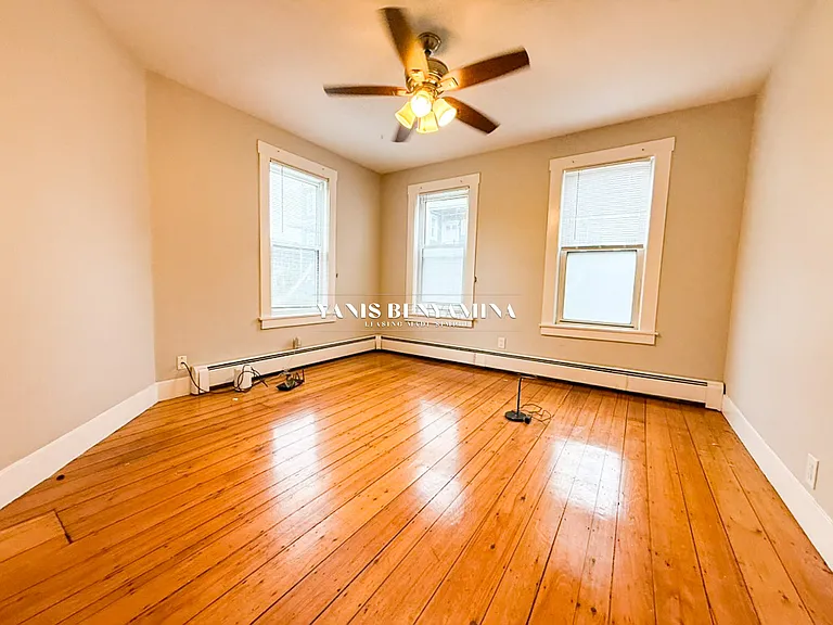 25 Elmer St — Photo 11