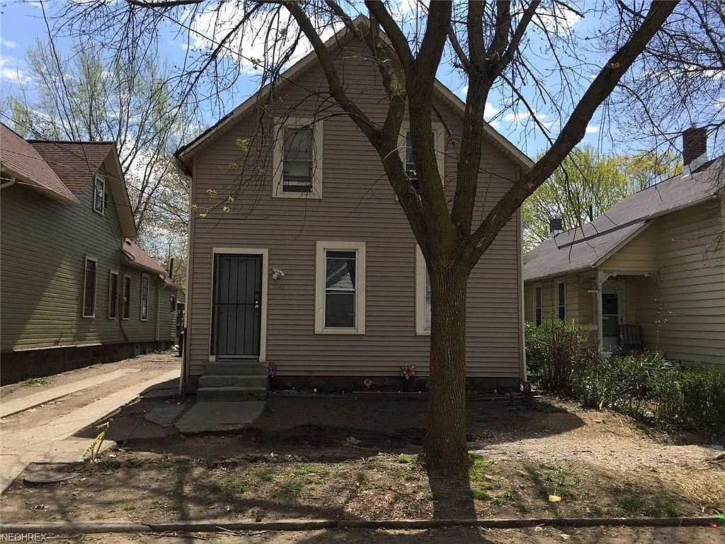 3325 Erin Ave photo 1