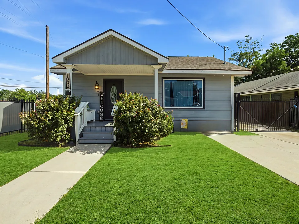 1002 W French Pl