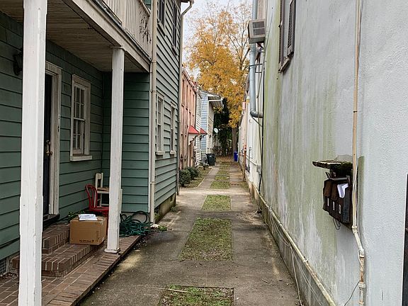 Court yard View from front