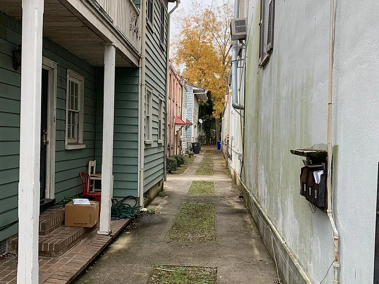 Court yard View from front