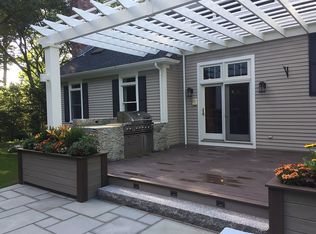 5 Woodland Rd, Dover, MA 02030