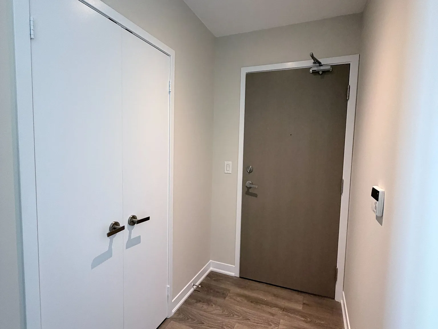 1 bed, $2,400 — Photo 1