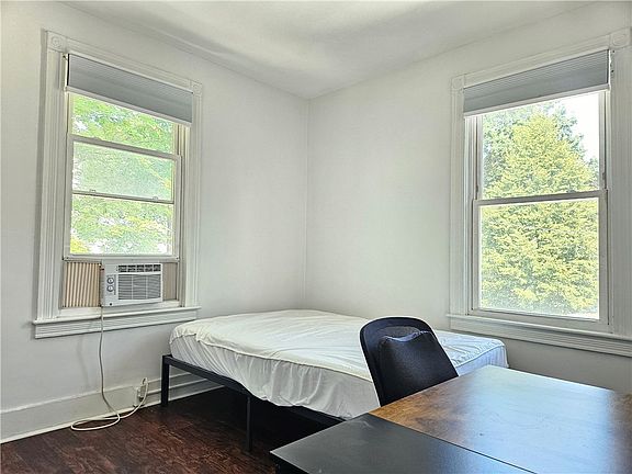 5th image of 445 N Tioga St #2