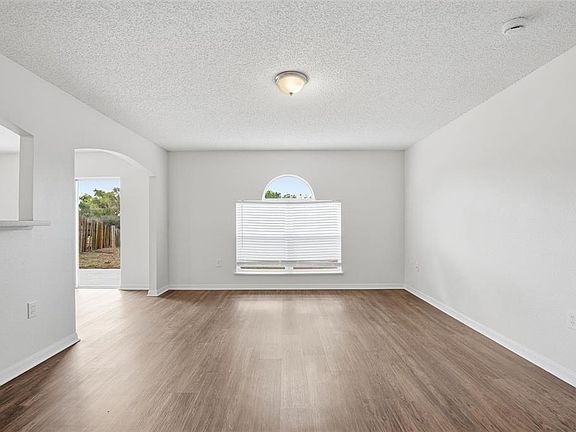 4th image of 11331 Ivy Flower Loop