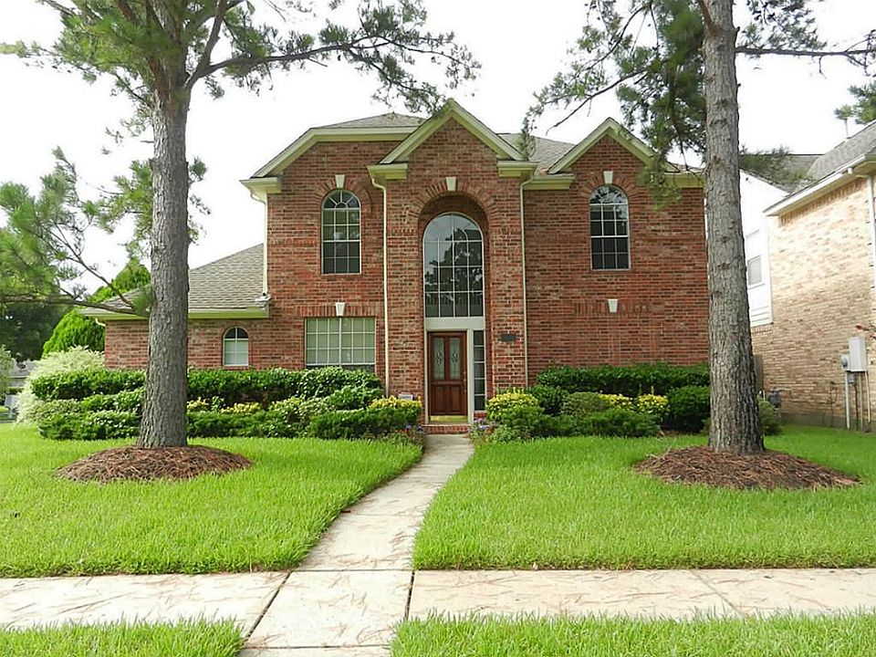 1st image of 20703 Fawnbrook Ct