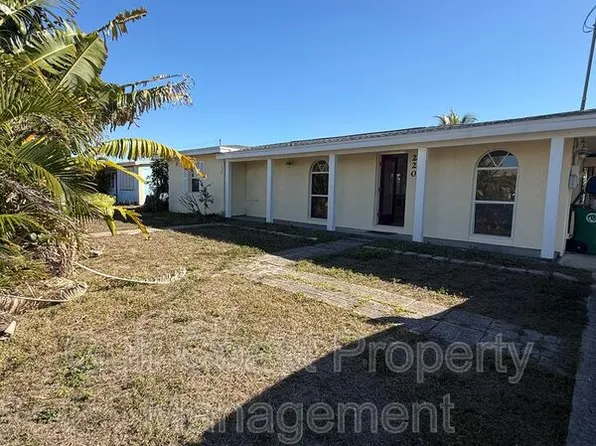 220 Mentel Ter, Pt Charlotte, FL 33952