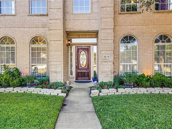 3rd image of 5213 Orlando Cir