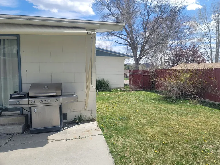 776 W Sage St — Photo 9