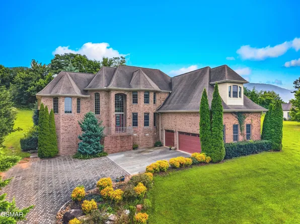 4318 Stonehenge Way, Dandridge, TN 37725