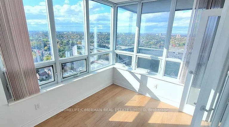 15 Greenview Ave #2012 — Photo 14