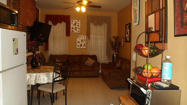 Rented by High Line NYC Realty Group | media 23