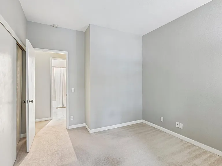 3674 Oakwood Ter #203 — Photo 8