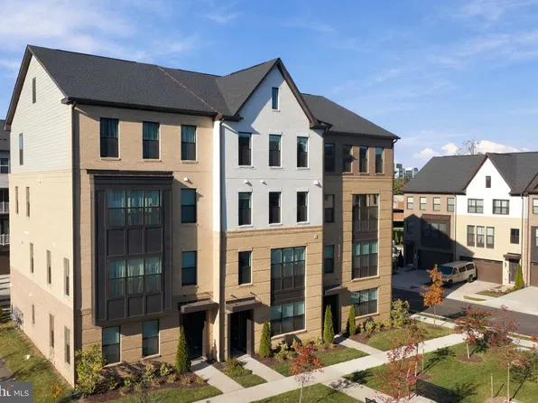 4906 Longmire Way Unit 22, Chantilly, VA 20151