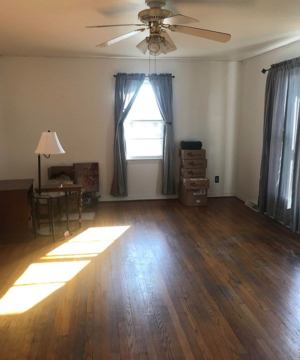 2nd image of 410 Baltimore St