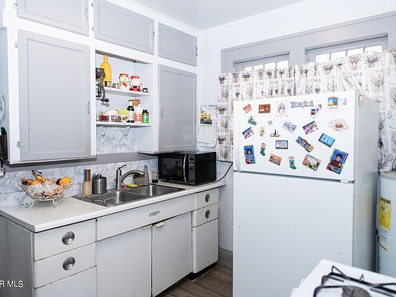 5th image of 3925 Idalia Ave