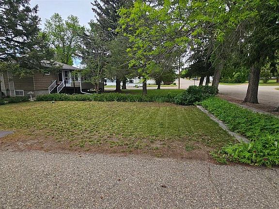4th image of 132 N 5th Ave NE