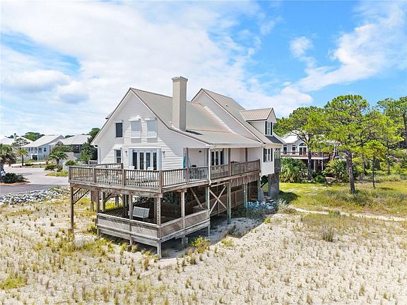 2nd image of 300 Audubon Pl