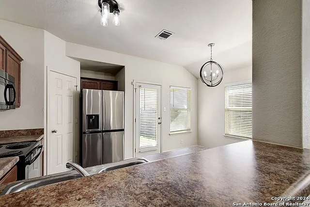 409 Teron Dr — Photo 8