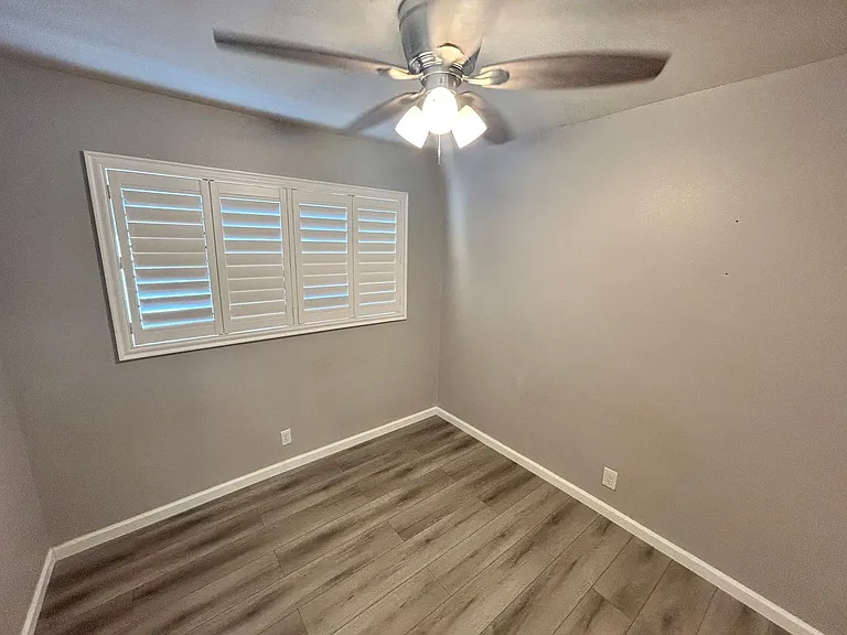 131 S Olive Ave — Photo 19