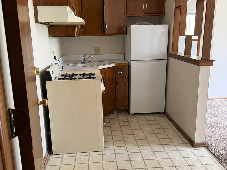 9204 W Lincoln Ave #4 — Photo 4