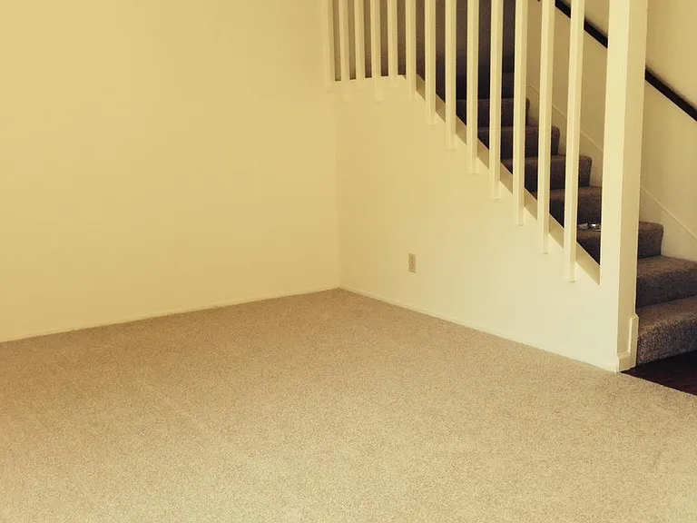 114 Jack London Dr — Photo 2
