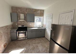 2443 E Oakdale St, Philadelphia, PA 19125