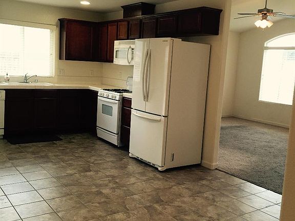 5th image of 5575 E Truman Ave