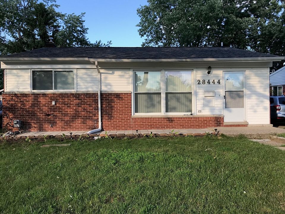 1st image of 28444 Hales St