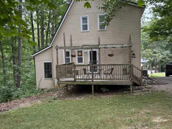 454 Briarwood Ln, Bedford, IN 47421