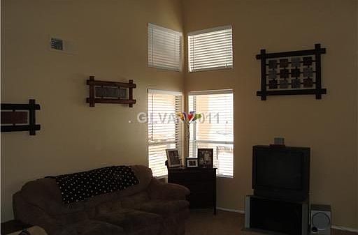 2nd image of 939 Prairie Grass Dr