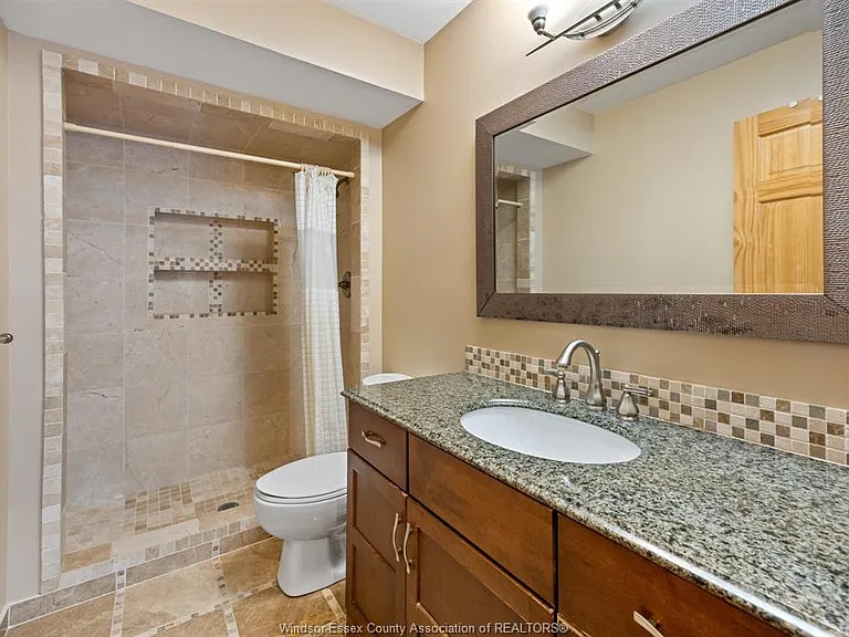 2315 Kevin St — Photo 18