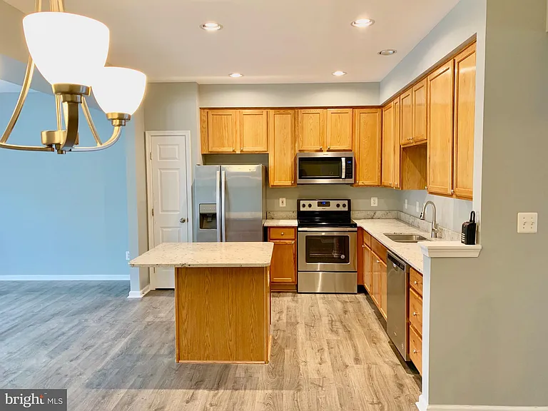 8108 Horseshoe Cottage Cir — Photo 2