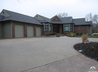 4605 Muirfield Dr, Lawrence, KS 66049