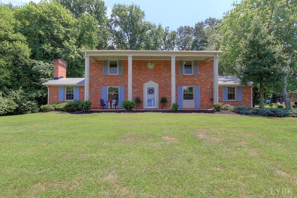 1st image of 213 Nottingham Cir