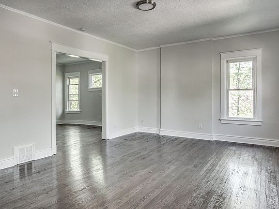 4th image of 3233 Park Ave APT 1