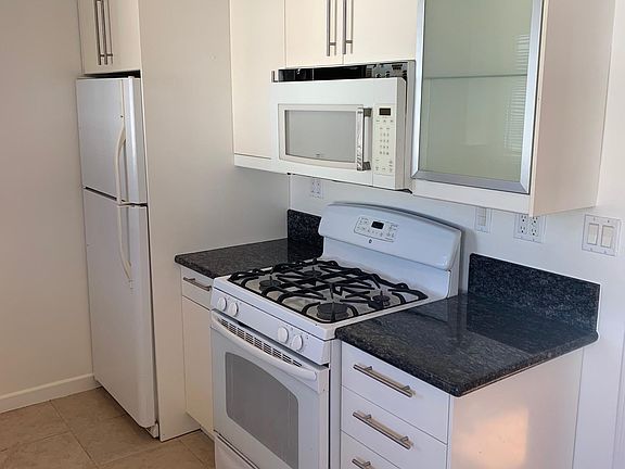3rd image of 12304 Washington Pl Unit D