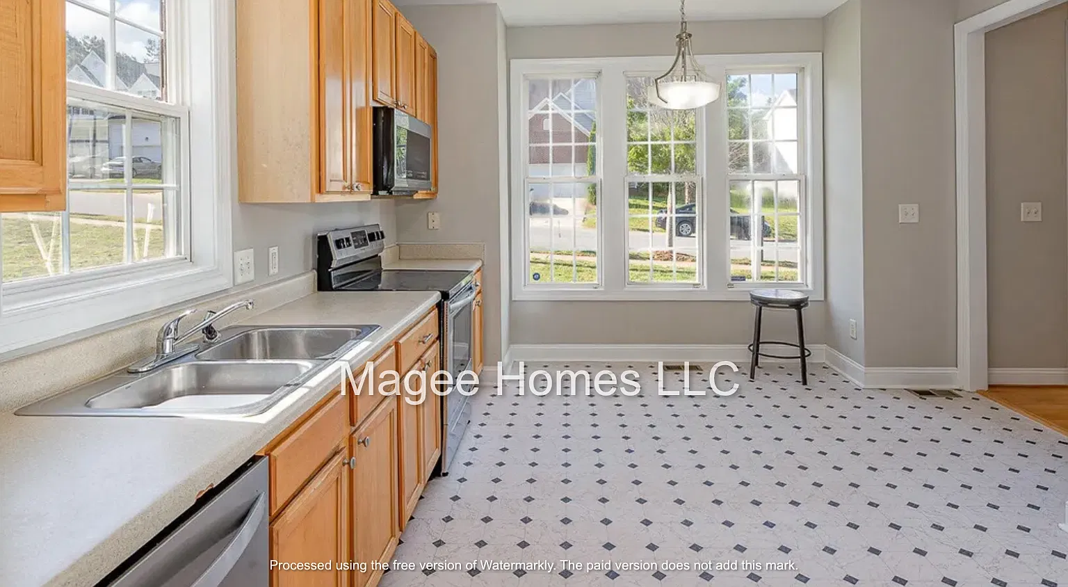 4 bed, 2477 sqft, $2,200 — Photo 2