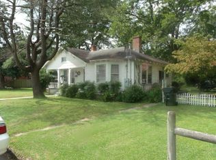 904 1/2 Carolina Ave, Kinston, NC 28504