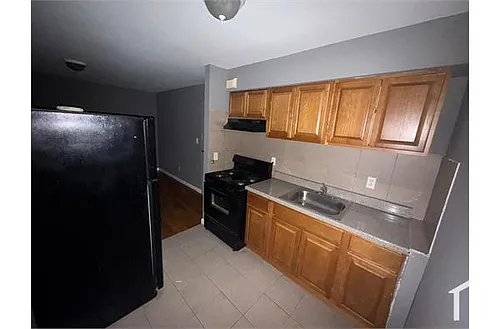 104 Montclair Ave Photo 1