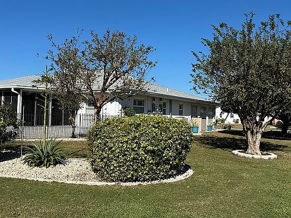 4th image of 112 Silverbell Ct