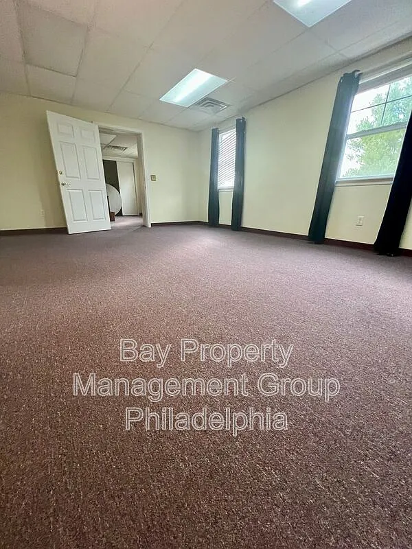 Building Photo - 413 McFarlan Rd #B