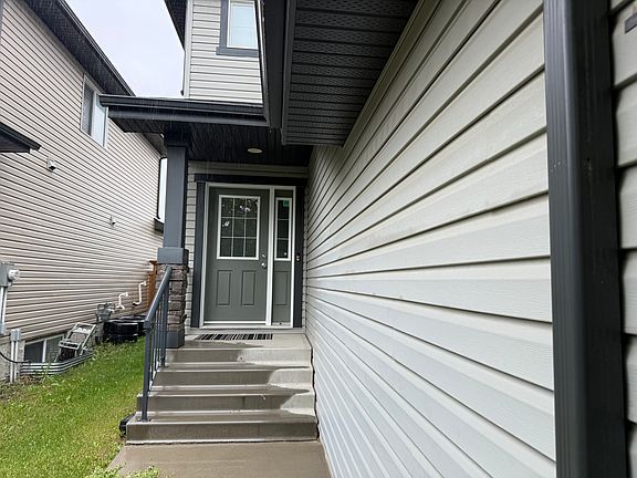 3rd image of 1426 152nd Ave NW