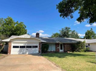 1605 Chickasaw Dr, Enid, OK 73703